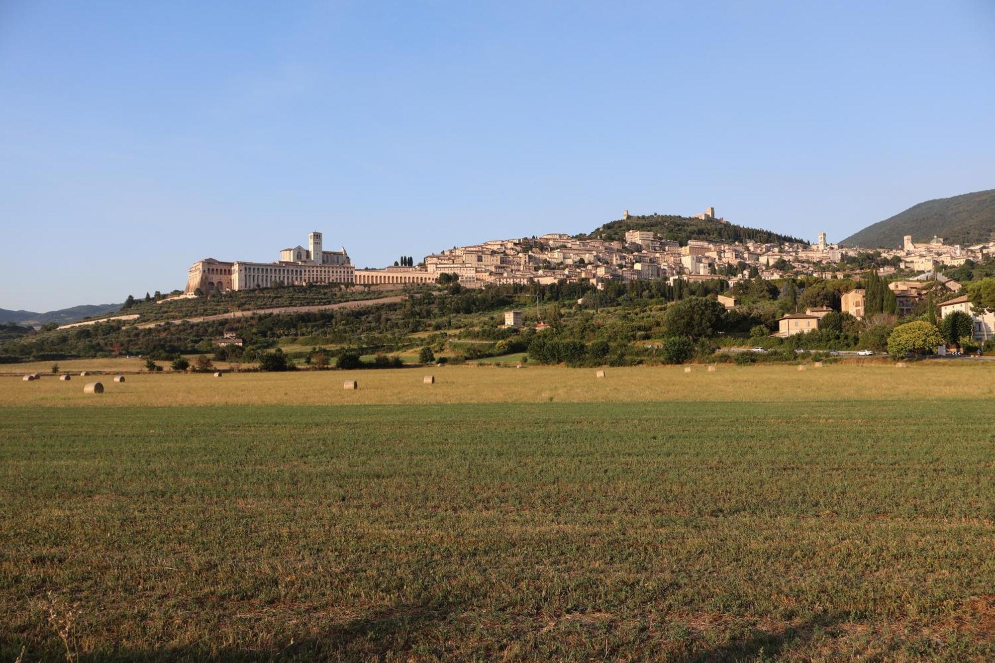 Casa Ale&Vale Assisi Apartment Santa Maria Degli Angeli  Luaran gambar