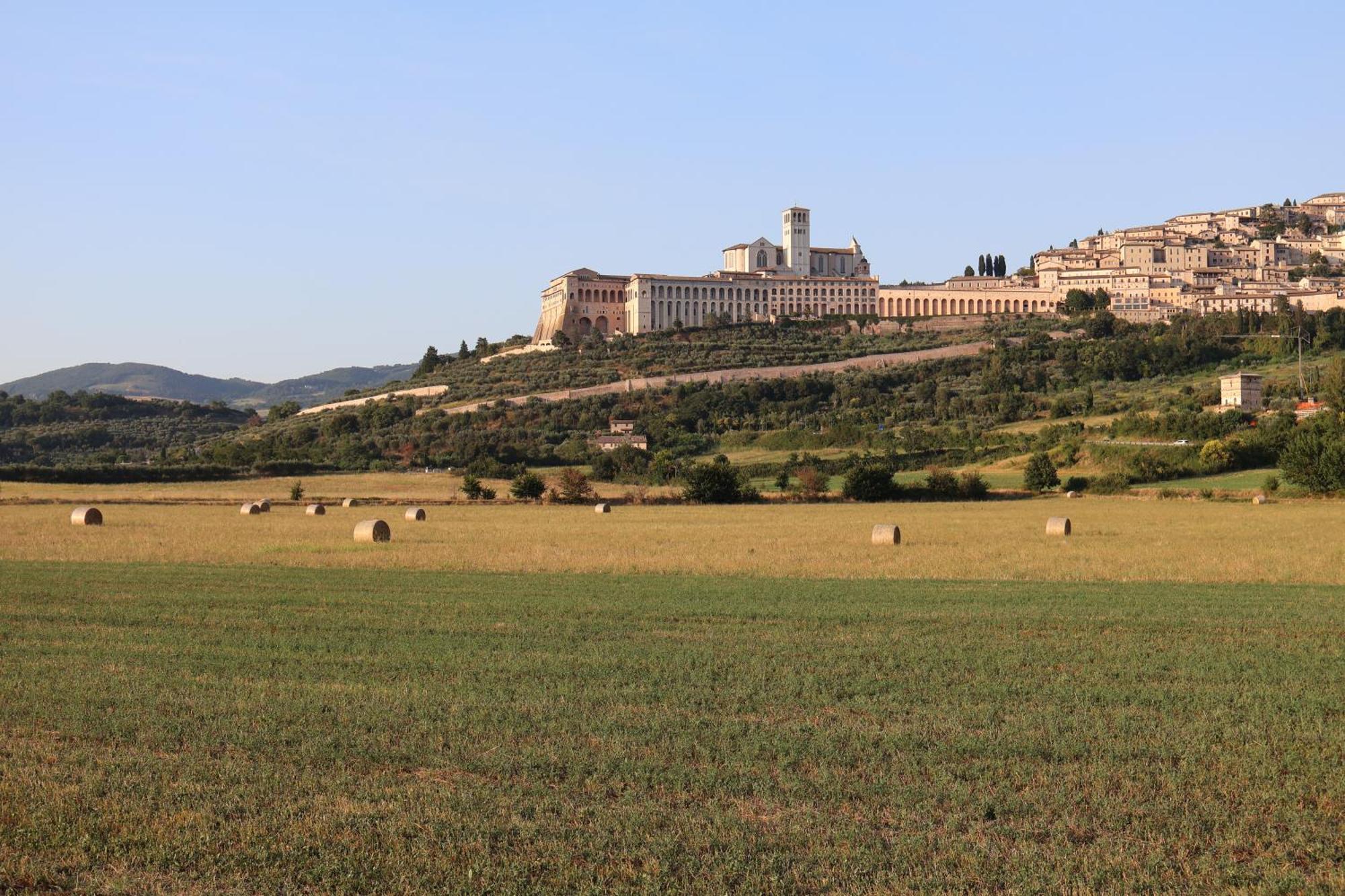 Casa Ale&Vale Assisi Apartment Santa Maria Degli Angeli  Luaran gambar